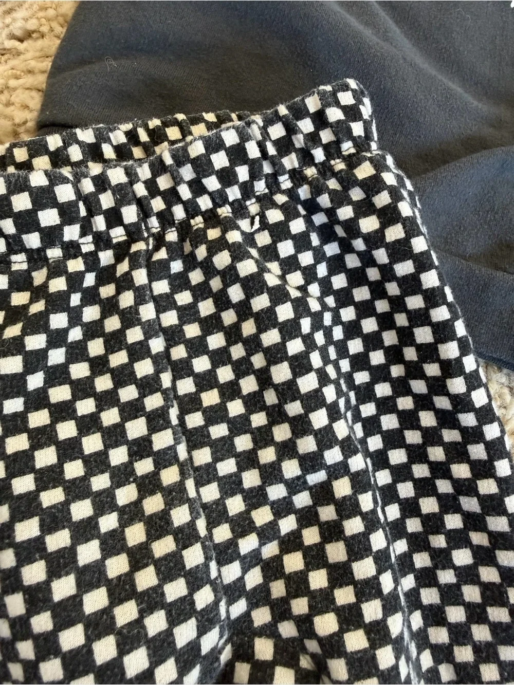 Cat & Jack black and white Baby Milk Monster long sleeve outfit 18 months